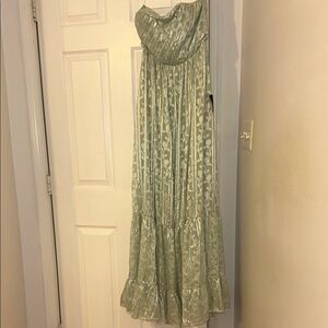 Elegant Green Strapless Dress